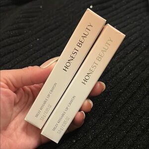 Kissable Lip Crayon - Honest Beauty bundle